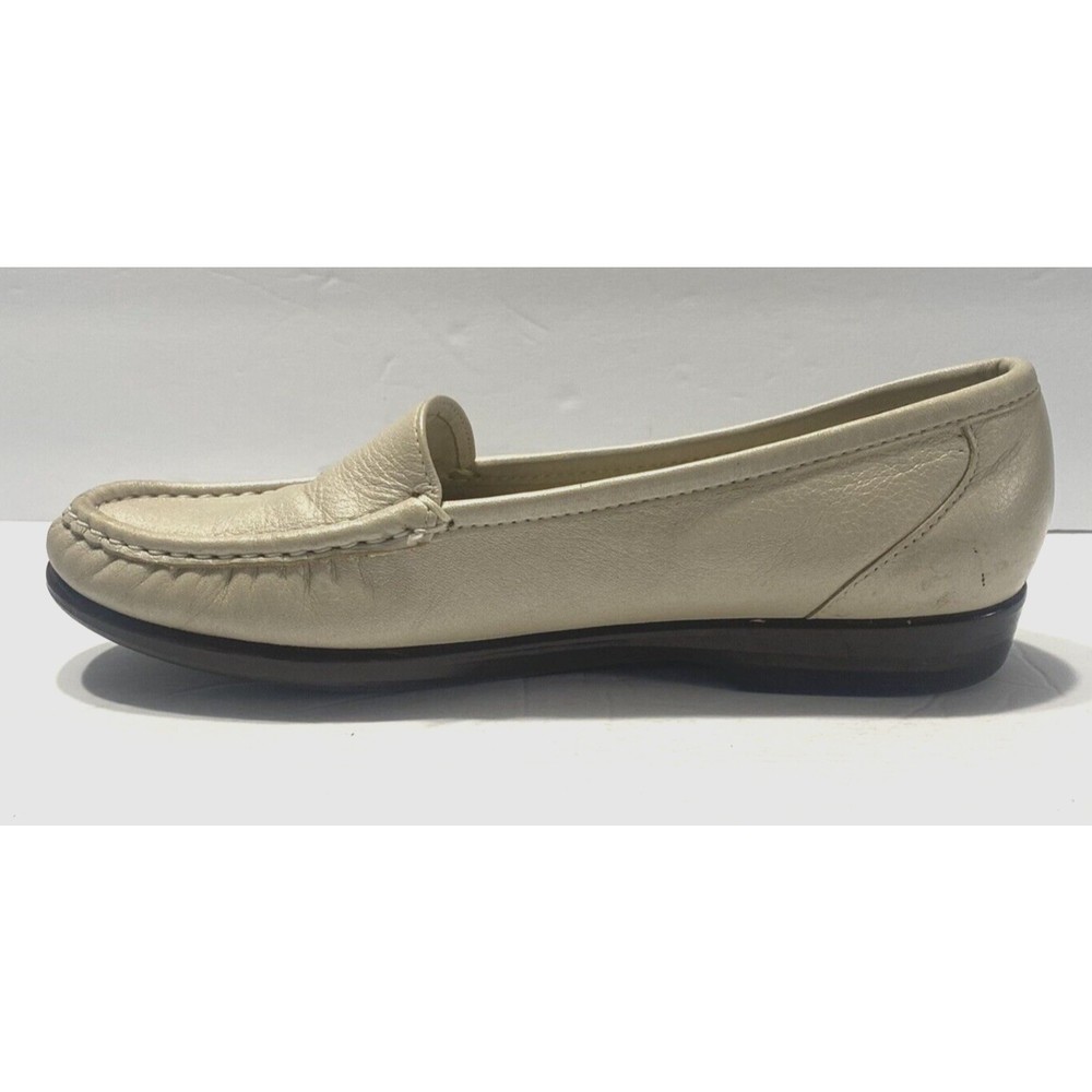 SAS Tripad Comfort Foot Bed Beige Leather Loafer Slip On Shoes Size 8 N USA